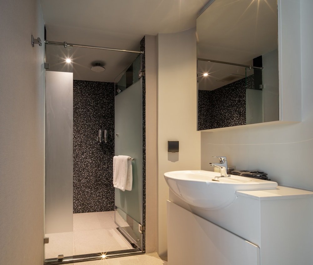 seekers finders rama iv hotel surestay collection by best western