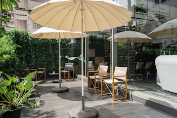 seekers finders rama iv hotel surestay collection by best western