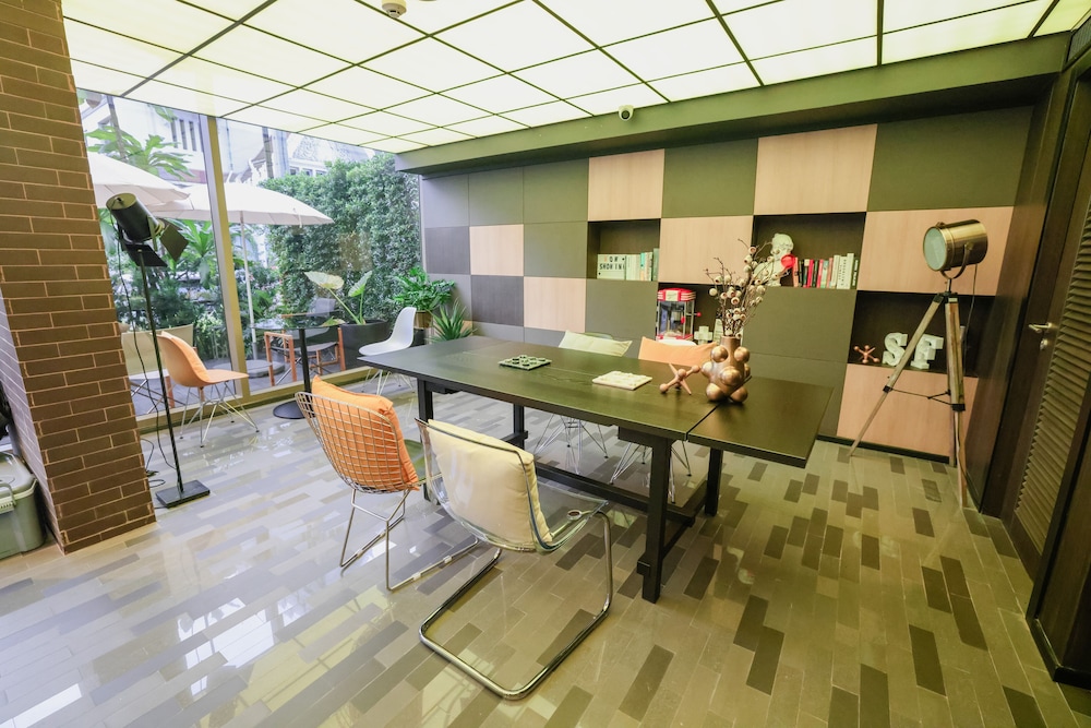 seekers finders rama iv hotel surestay collection by best western
