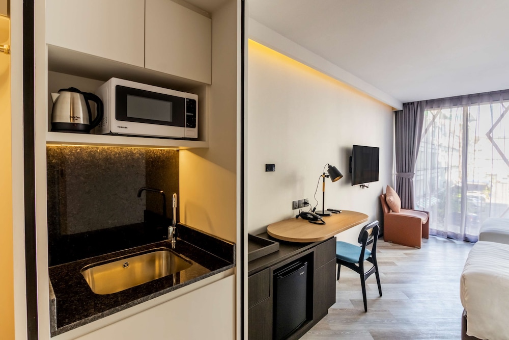 seekers finders rama iv hotel surestay collection by best western