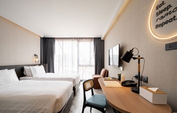 seekers finders rama iv hotel surestay collection by best western