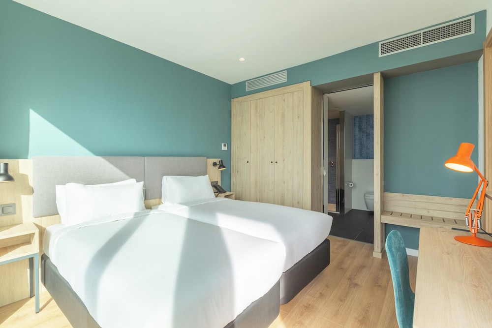 holiday inn barcelona sant cugat