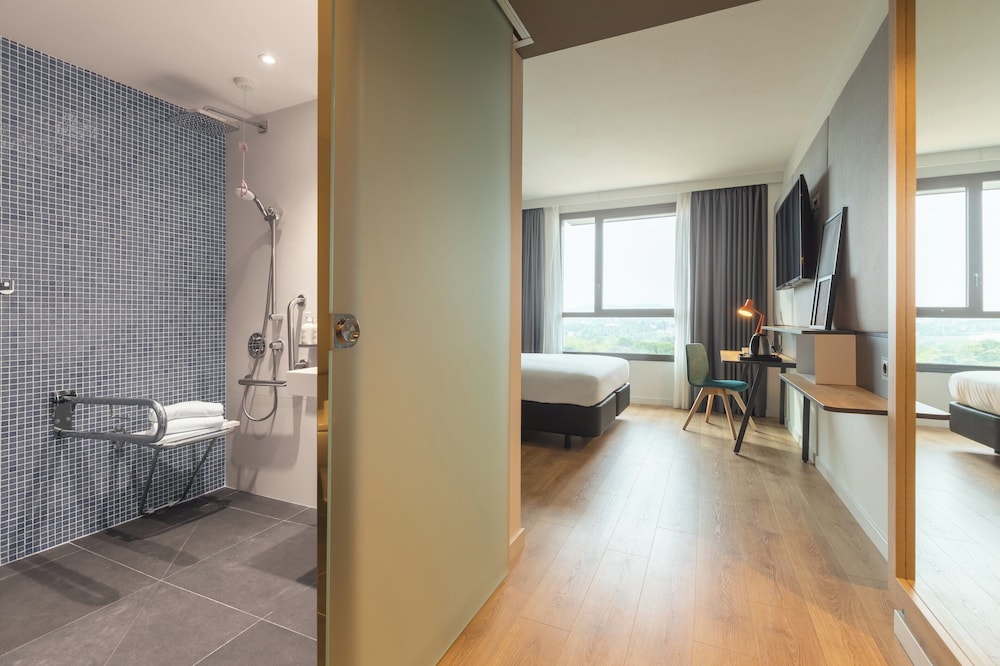 holiday inn barcelona sant cugat