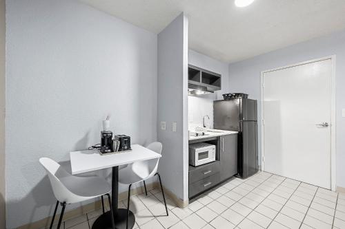 studio 6 roswell ga atlanta