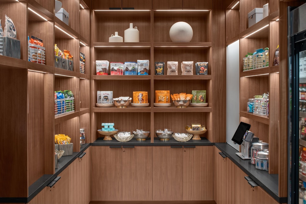 ac hotel by marriott vancouver waterfront