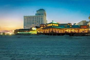 Resorts Casino Hotel Atlantic City,New Jersey>>Atlantic City,4 star