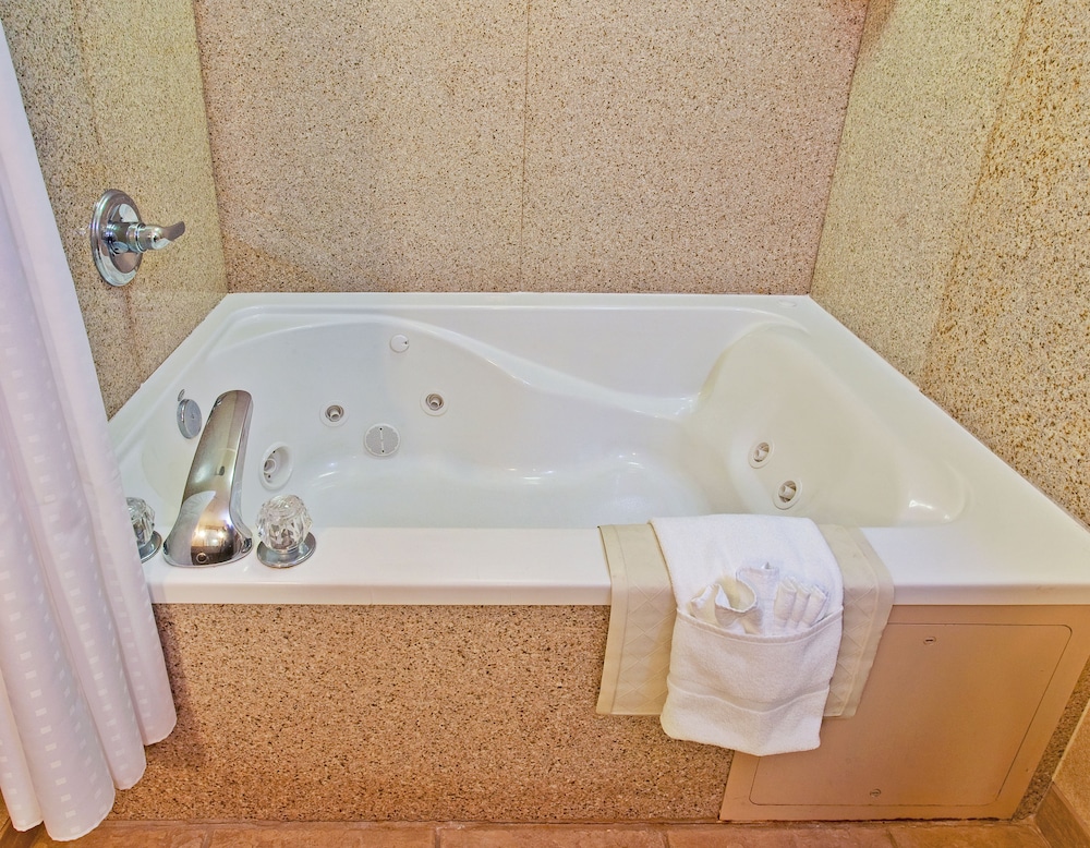 holiday inn express hotel and suites dyersburg by ihg