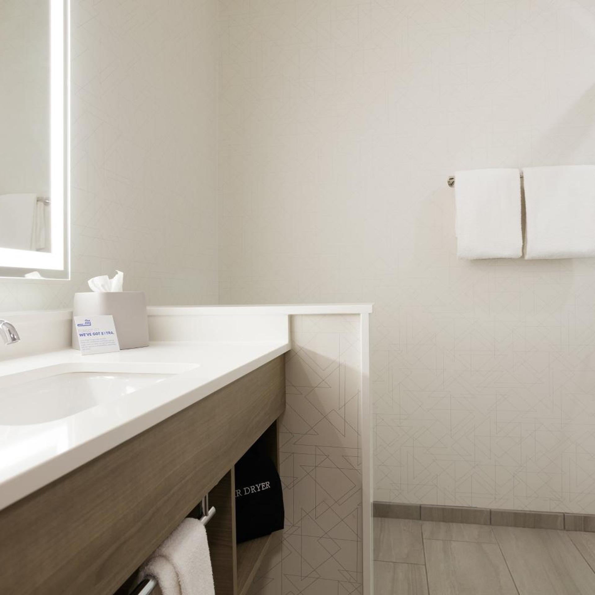 holiday inn express hotel and suites dyersburg by ihg