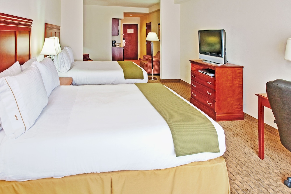 holiday inn express hotel and suites dyersburg by ihg