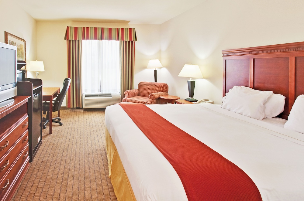 holiday inn express hotel and suites dyersburg by ihg