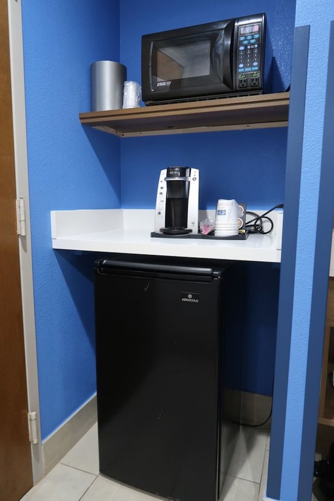 holiday inn express easton by ihg