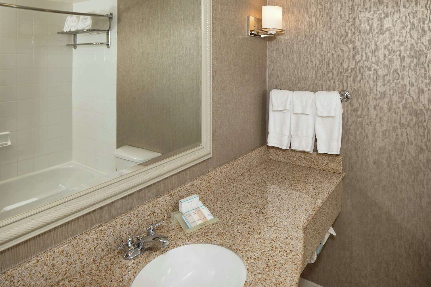 hilton garden inn auburn riverwatch