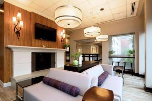 Hilton Garden Inn Auburn Riverwatch,Auburn>>Androscoggin County,3 star