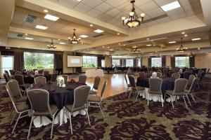 hilton garden inn auburn riverwatch