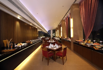 fortune select sg highway