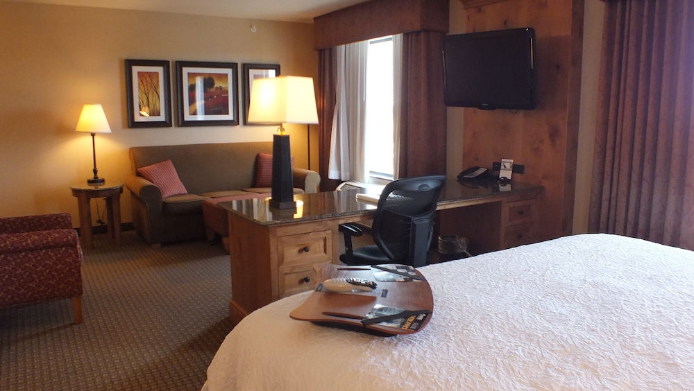 hampton inn and suites buffalo