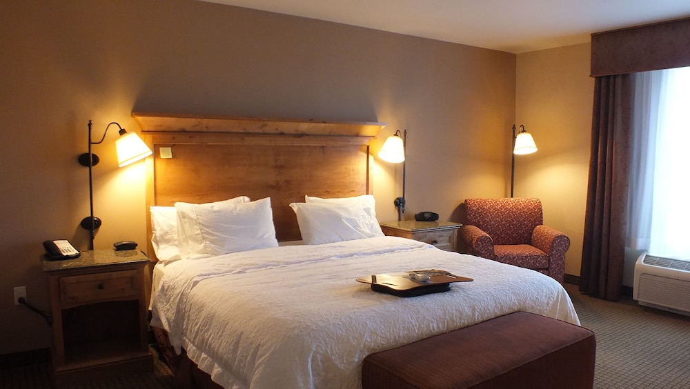 hampton inn and suites buffalo