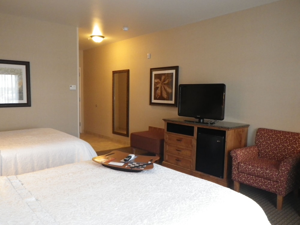 hampton inn and suites buffalo