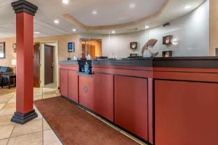 comfort inn civic center