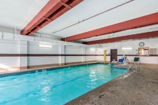 comfort inn civic center
