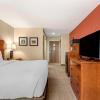 comfort inn civic center