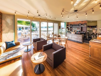 pullman reef hotel casino