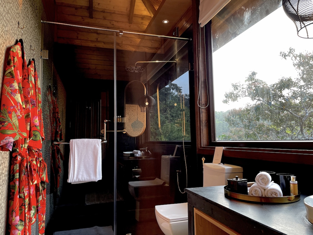 the postcard hideaway netravali