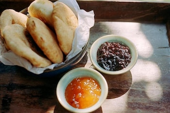 the postcard hideaway netravali