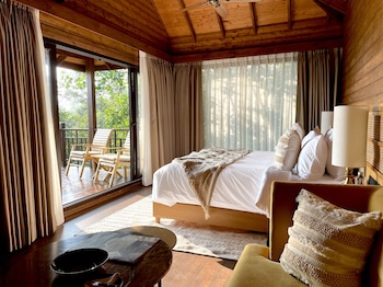 the postcard hideaway netravali