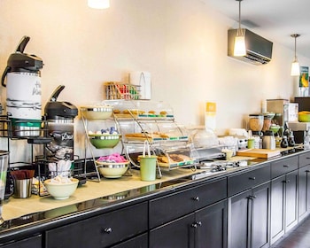 quality inn cairo i 57