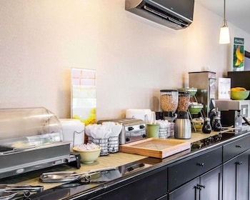 quality inn cairo i 57