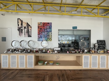 the hideaway bedzzz varanasi