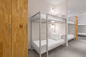 the hideaway bedzzz varanasi