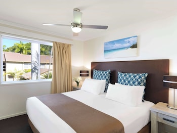 oaks sunshine coast oasis resort