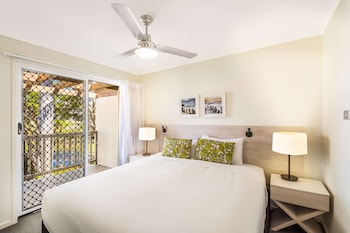 oaks sunshine coast oasis resort