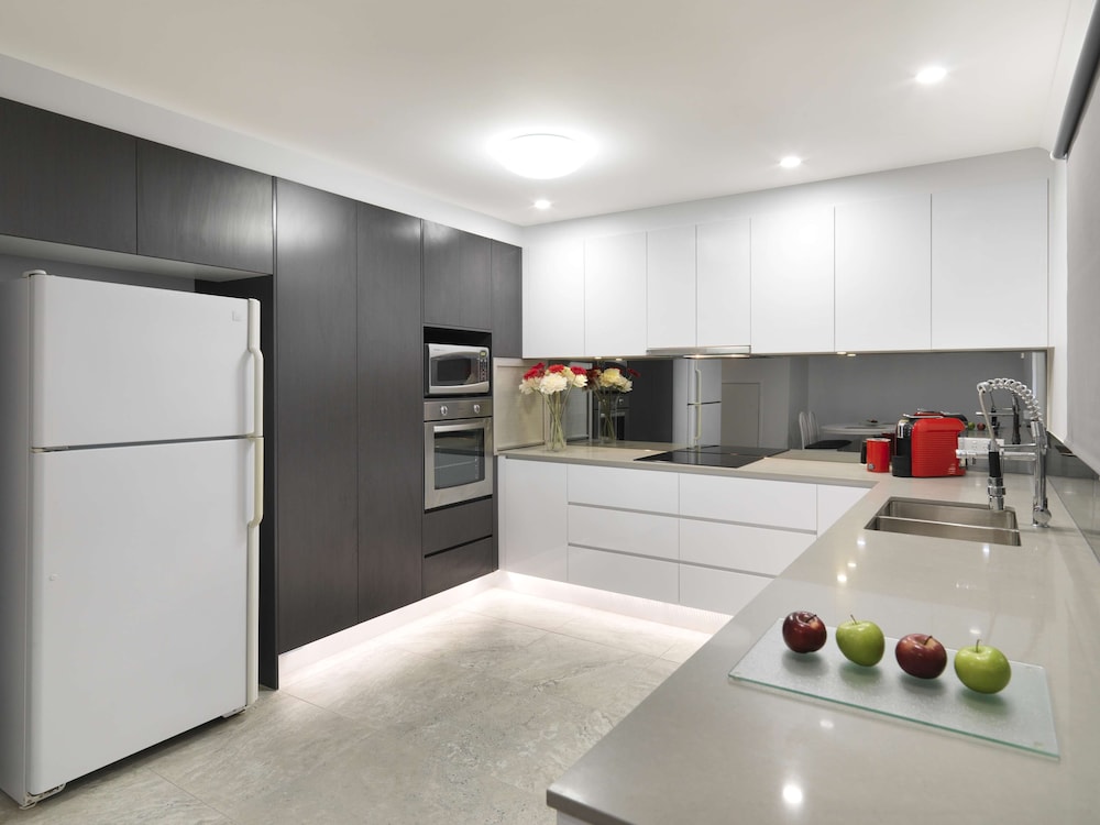 oaks sunshine coast oasis resort