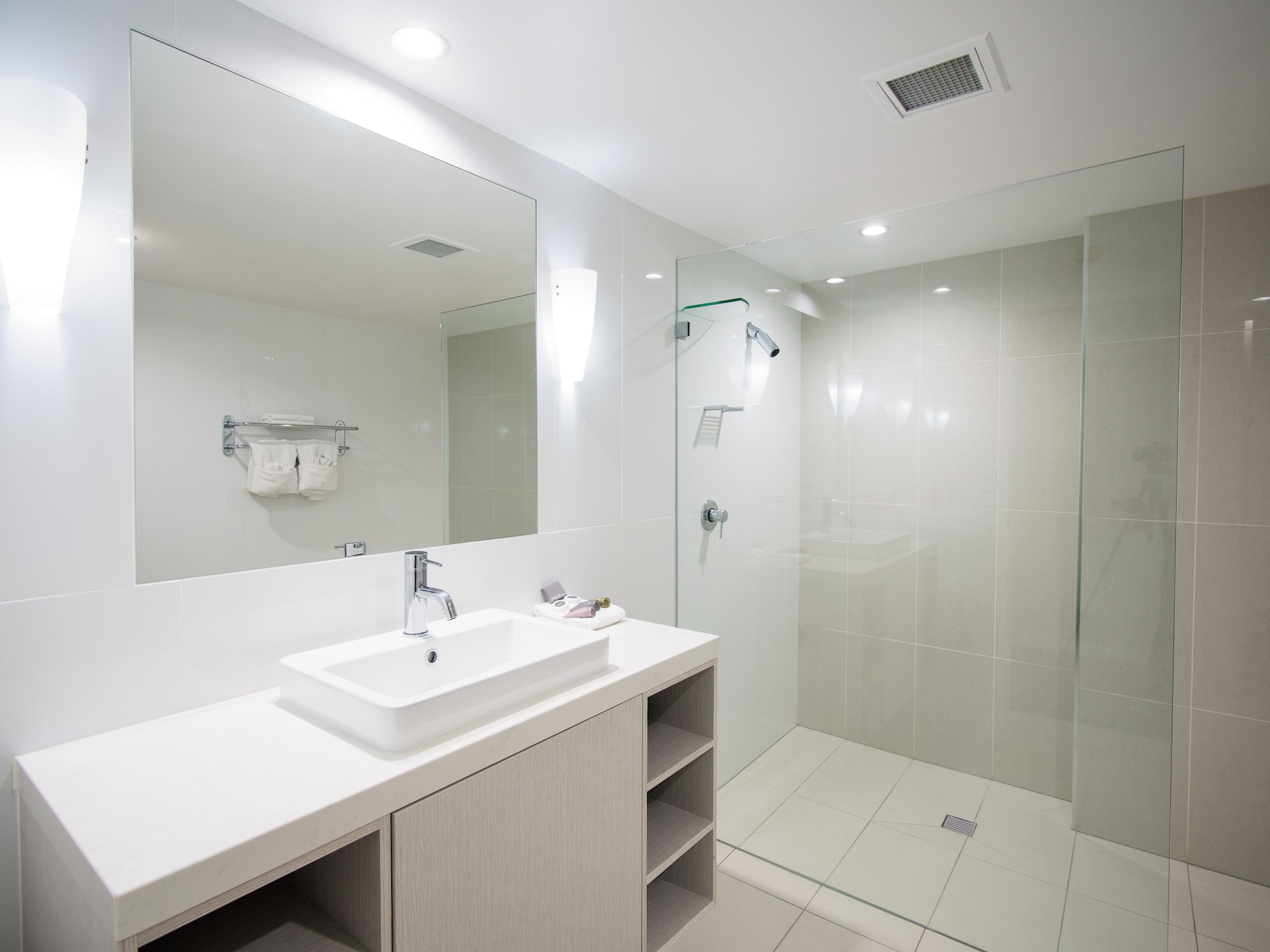 oaks sunshine coast oasis resort