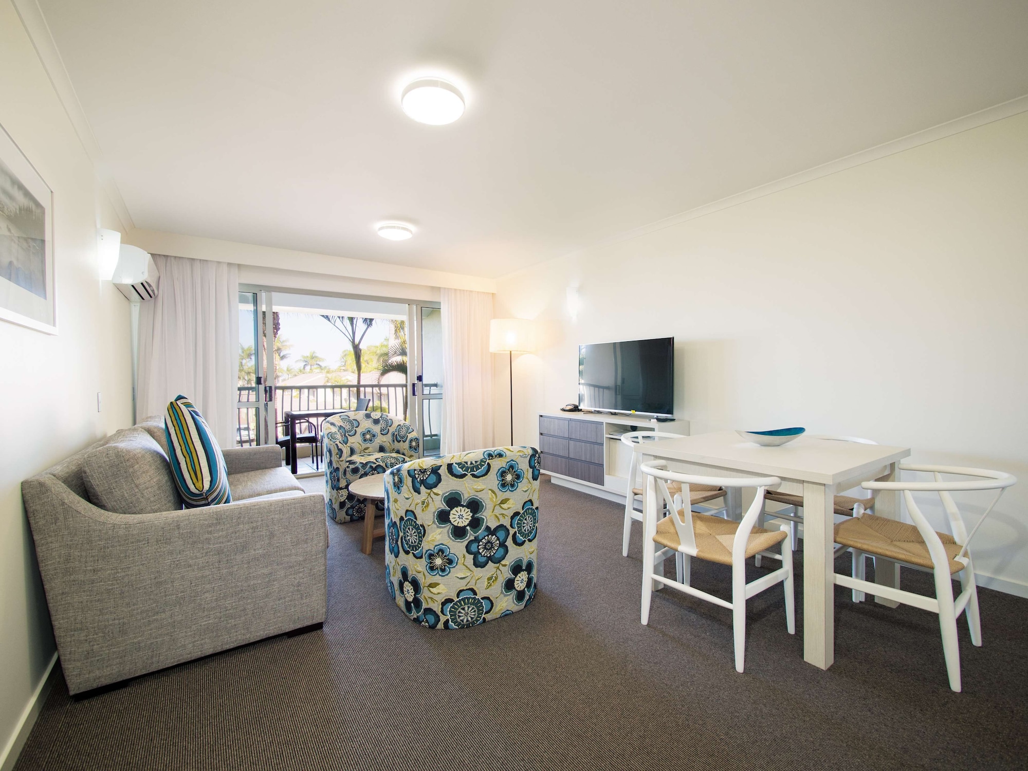 oaks sunshine coast oasis resort