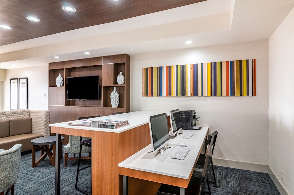 holiday inn express and suites camarillo by ihg