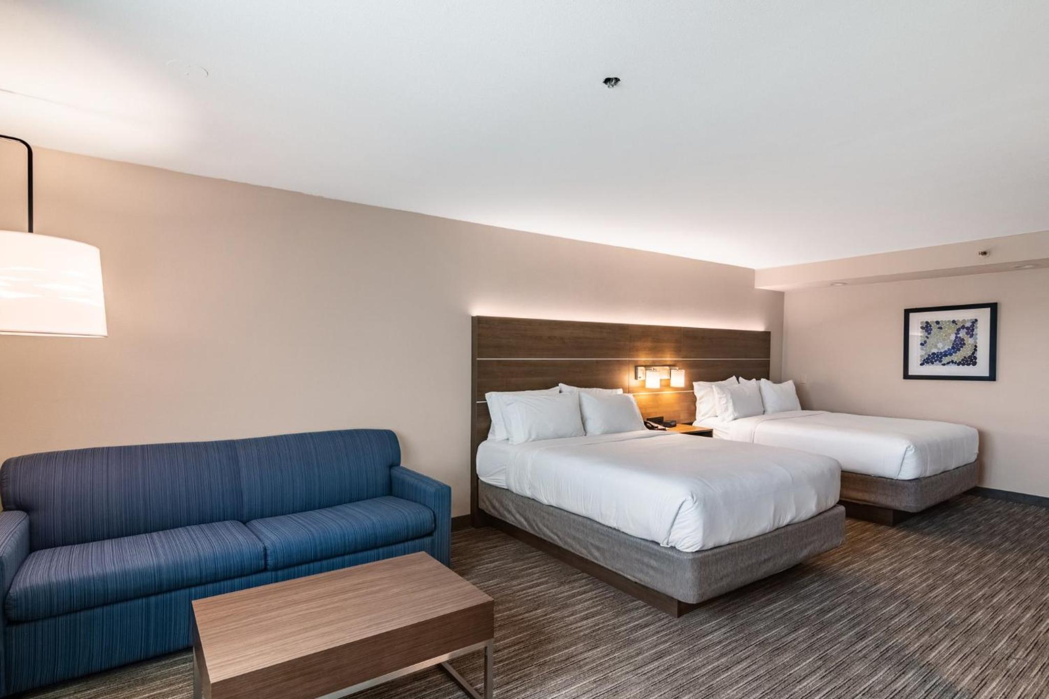 holiday inn express and suites camarillo by ihg