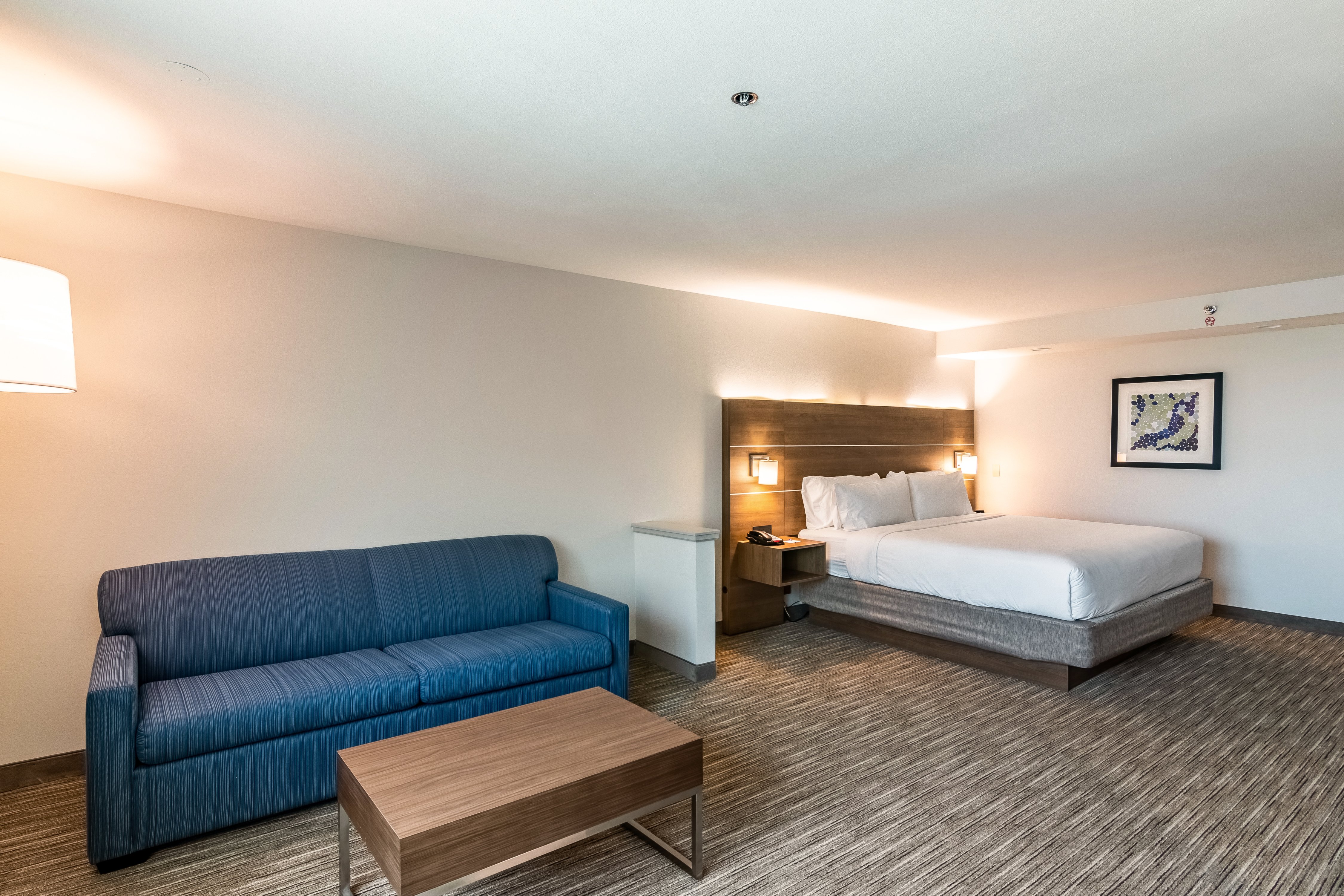 holiday inn express and suites camarillo by ihg