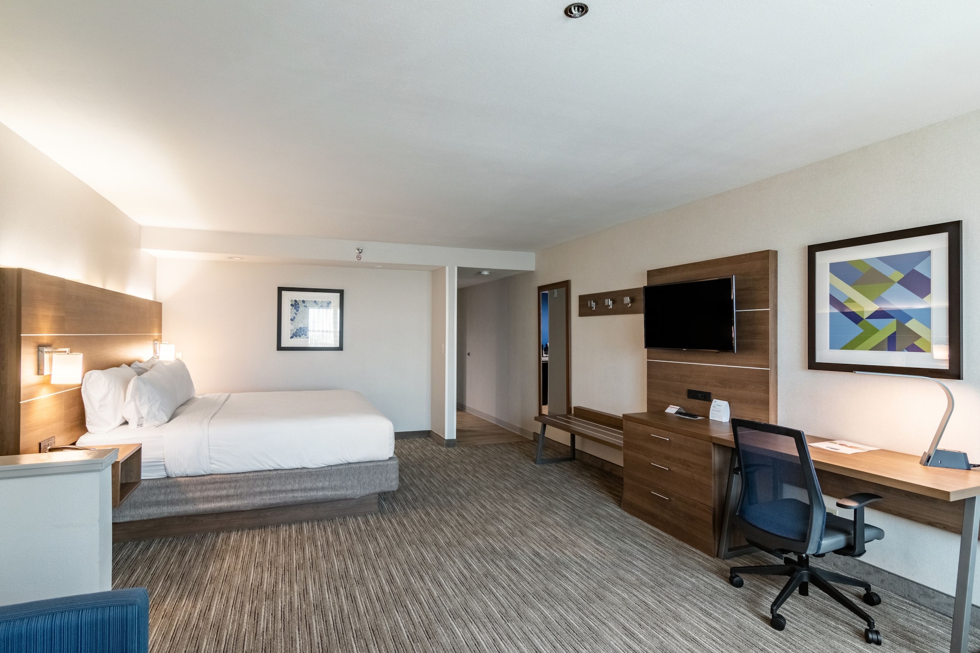 holiday inn express and suites camarillo by ihg