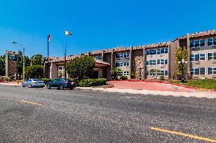 holiday inn express and suites camarillo by ihg
