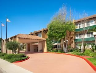 holiday inn express and suites camarillo by ihg