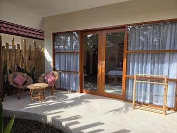 united colors of bali nature