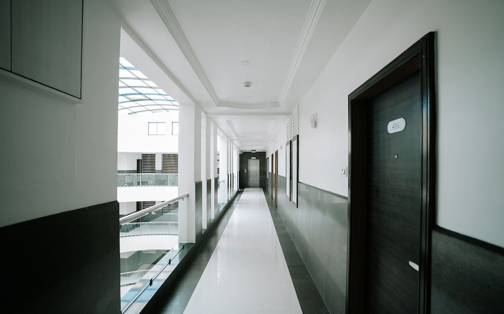 madhuvan suites by blues hotels