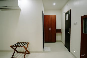 madhuvan suites by blues hotels
