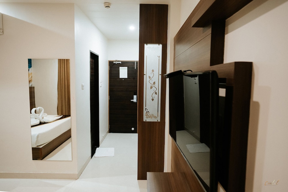 madhuvan suites by blues hotels