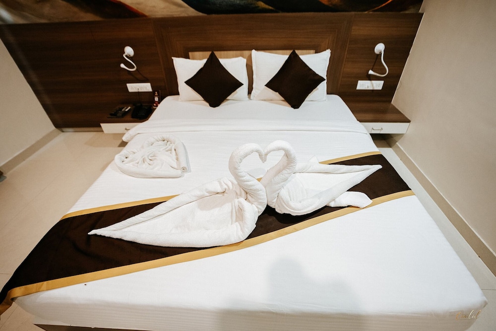 madhuvan suites by blues hotels