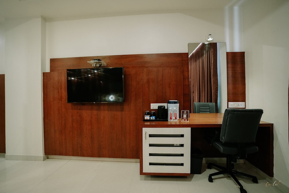 madhuvan suites by blues hotels